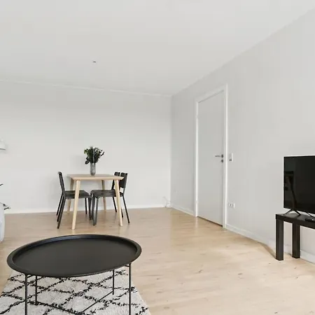 Apartman Spacious In With Free Parking
